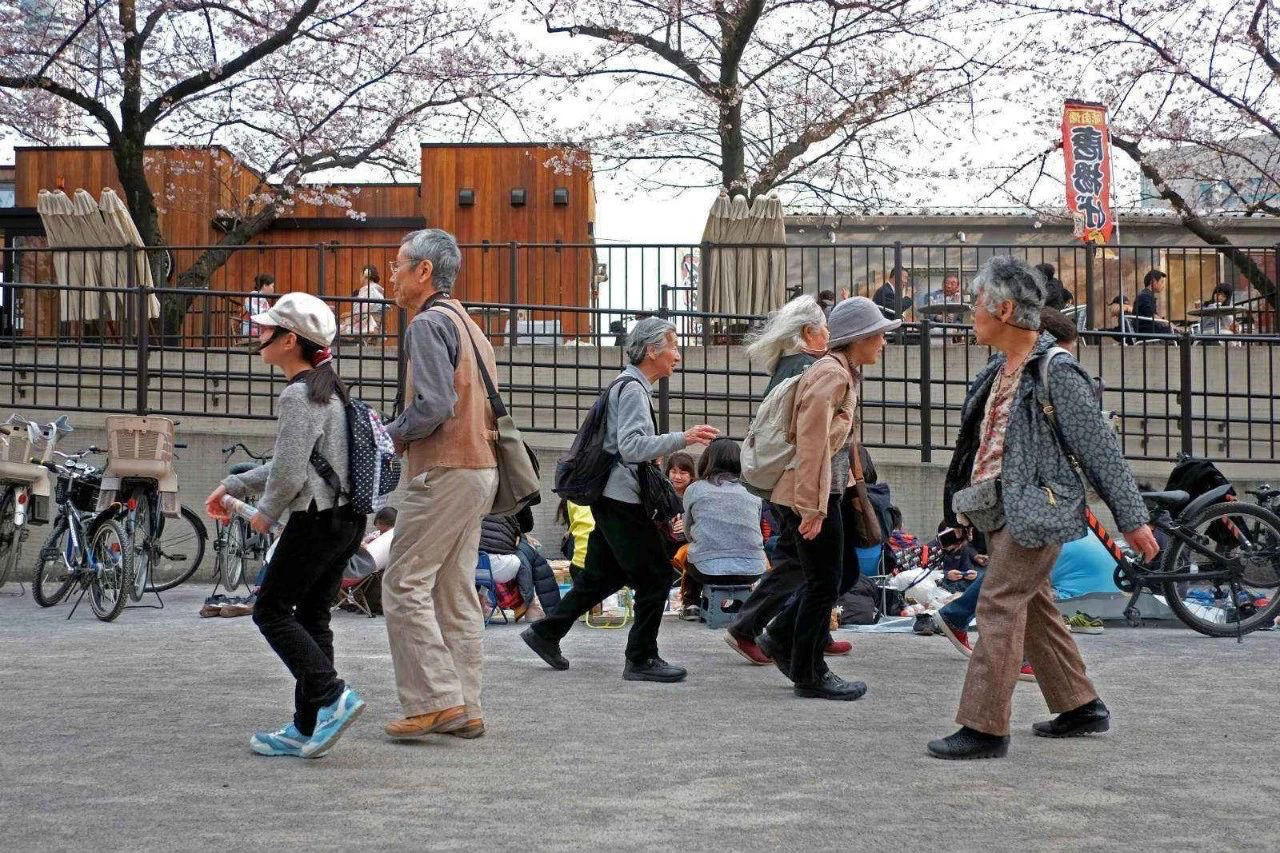 【出国就业】日本外国劳动者人数突破历史记录：首次超过200万人！中国籍占19.4%！