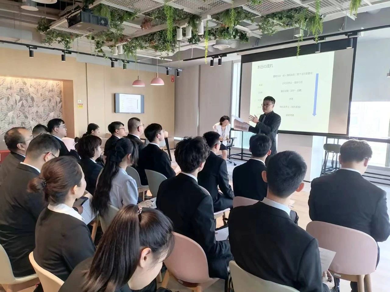 中秋团圆|节后赴日工作现场面试会见！
