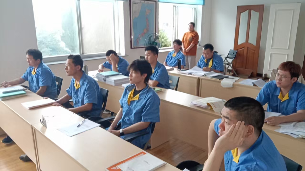 日本东京装修公司招聘贴壁纸工作人员|赴日工作不要求日语！